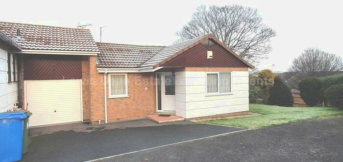 2 Bedroom Bungalow To Rent In Two Bedroom Bungalow - Garage, Garden &amp; Conservatory BH15