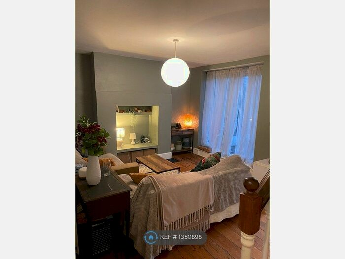 3 Bedroom Flat To Rent In Buckingham Street, Brighton, BN1