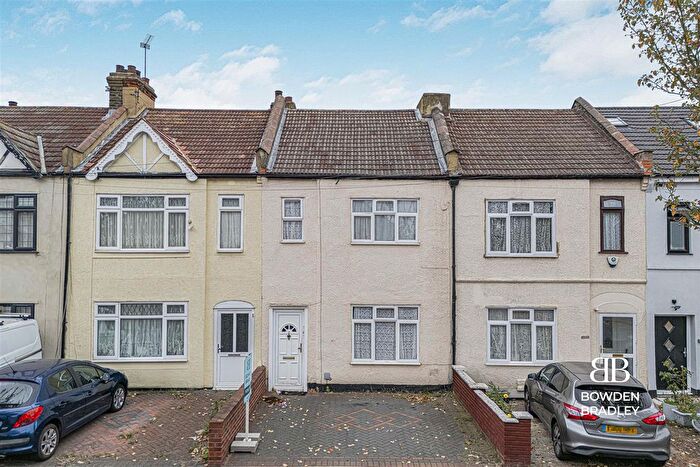3 Bedroom Terraced House To Rent In Dane Road, Ilford, IG1