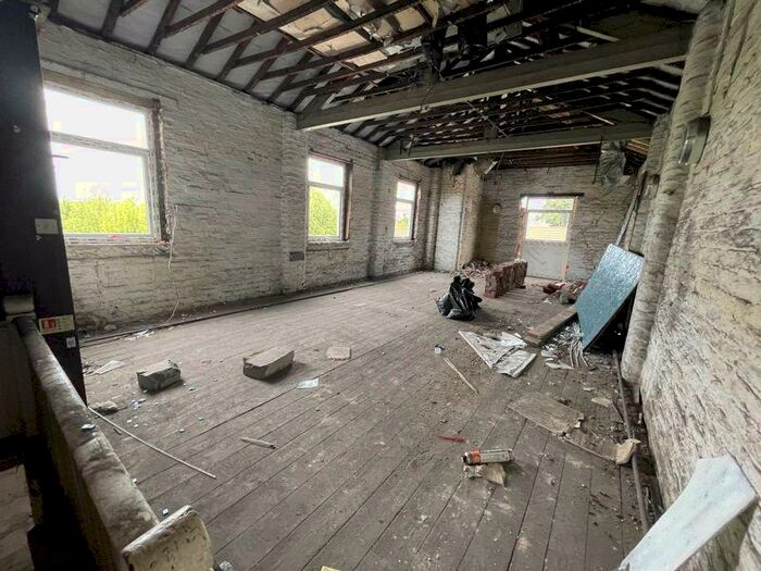 Detached House To Rent In Manchester Road, Manchester, M27