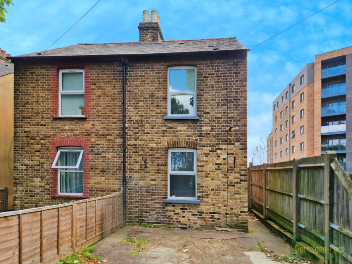 2 Bedroom House To Rent In Dickerage Lane, KT3