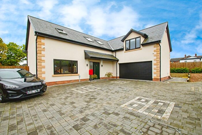 5 Bedroom Detached House For Sale In Spen Close, Bury, Radcliffe, Greater Manchester, M26