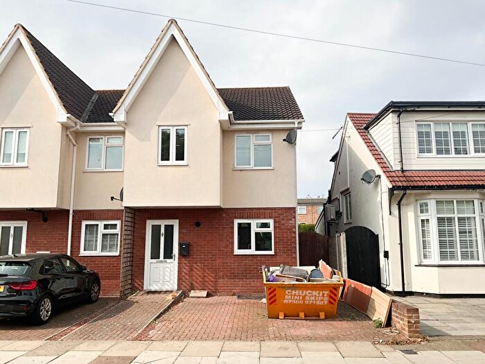 3 Bedroom Terraced House To Rent In Percy Road, Leigh-on-Sea, SS9