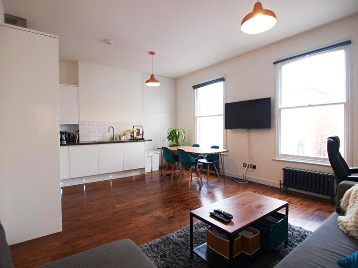 1 Bedroom Flat To Rent In Shaftsbury Road, Finsbury Park, N19