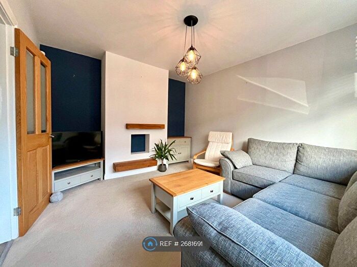 3 Bedroom Terraced House To Rent In Ecclesbridge Road, Stockport, SK6