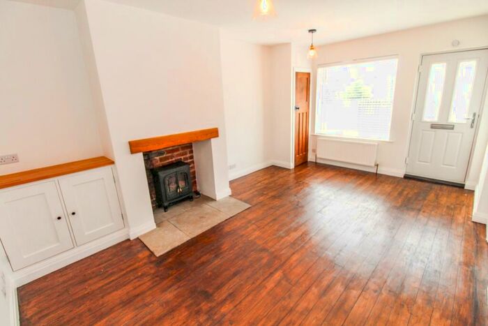 1 Bedroom Terraced House To Rent In Bankfield Road, Burley, Leeds, LS4