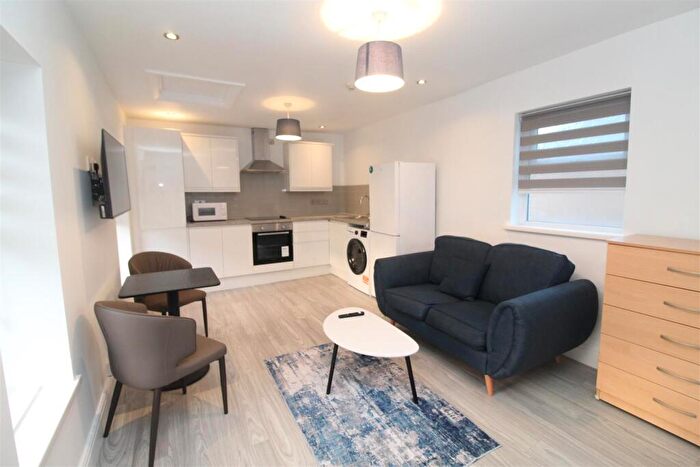 1 Bedroom Flat To Rent In Keppoch Street, Roath, Cardiff, CF24