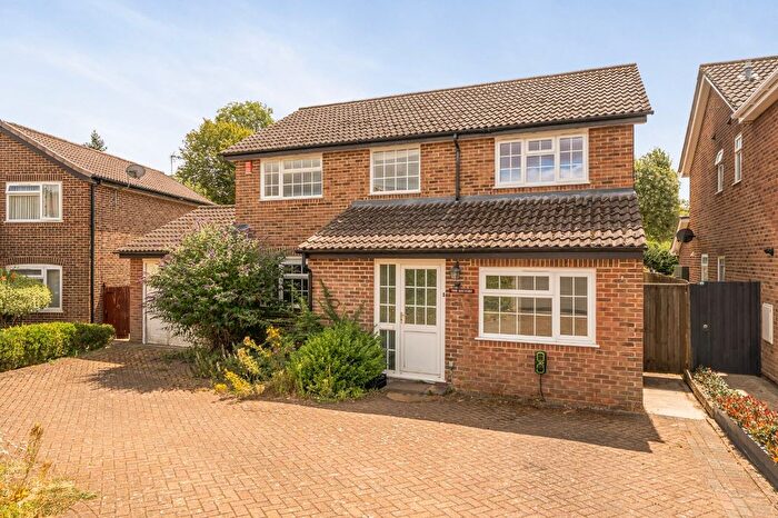 4 Bedroom Detached House To Rent In Green Close, South Wonston, Winchester, Hampshire, SO21