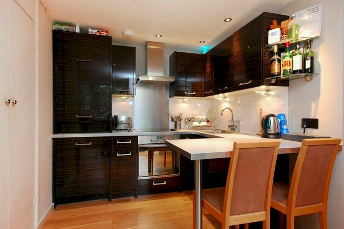 1 Bedroom Flat To Rent In St Georges Square, Pimlico, London, SW1V
