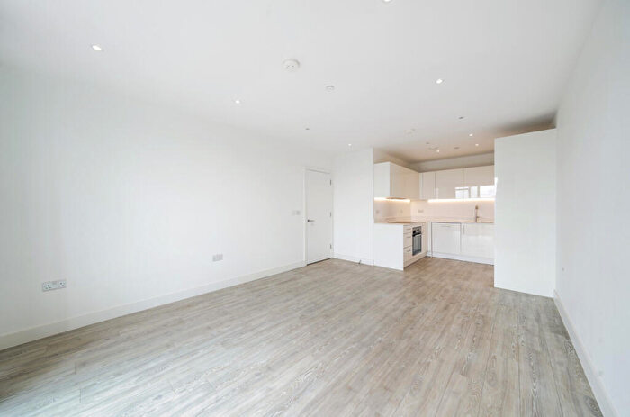 1 Bedroom Apartment For Sale In Winchelsea Road, London, NW10
