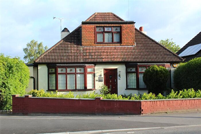 4 Bedroom Detached House For Sale In Squirrels Heath Lane, Hornchurch, RM11