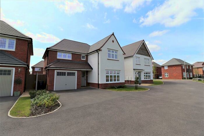 4 Bedroom Detached House To Rent In Augustus Close, Nuneaton, CV11