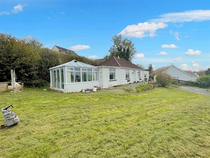 3 Bedroom Detached Bungalow For Sale In Heol Blaengwastod, Llangunnor, Carmarthen, SA31