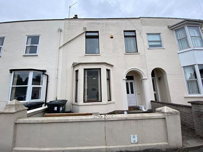 6 Bedroom Terraced House To Rent In Forfield Place, Leamington Spa, CV31