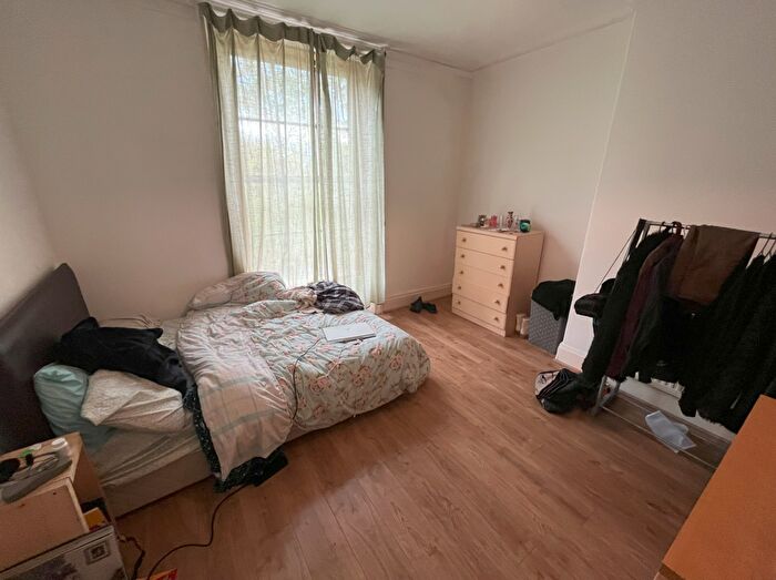 1 Bedroom Flat To Rent In Swinton Grove, Manchester, M13