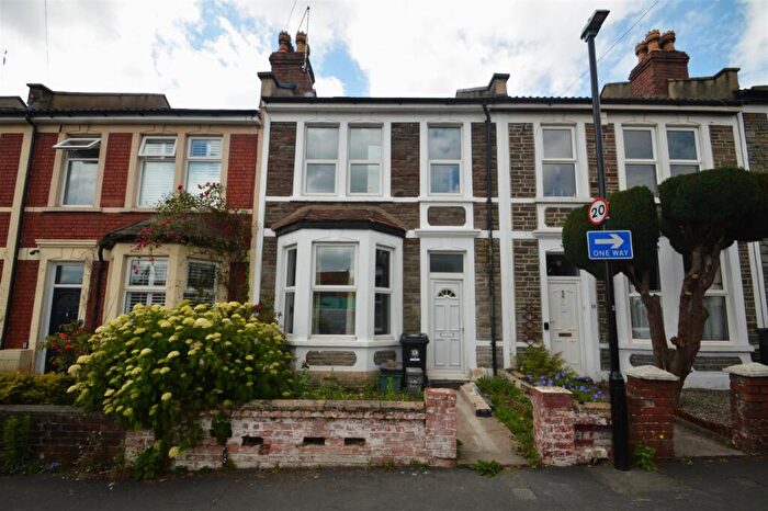5 Bedroom Terraced House To Rent In Olveston Road, Horfield, Bristol, BS7