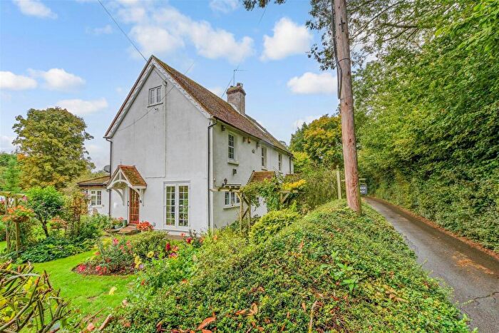 5 Bedroom Semi-Detached House For Sale In Priestwood Road, Meopham, Gravesend, Kent, DA13