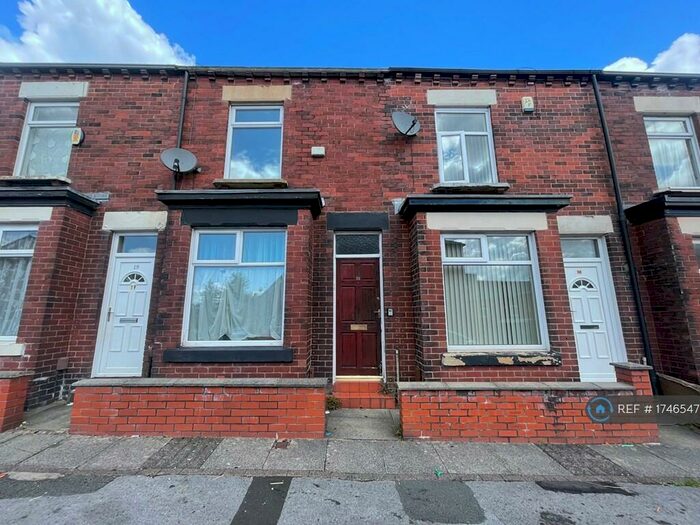 2 Bedroom Terraced House To Rent In Kingsley Street, Bolton, BL1