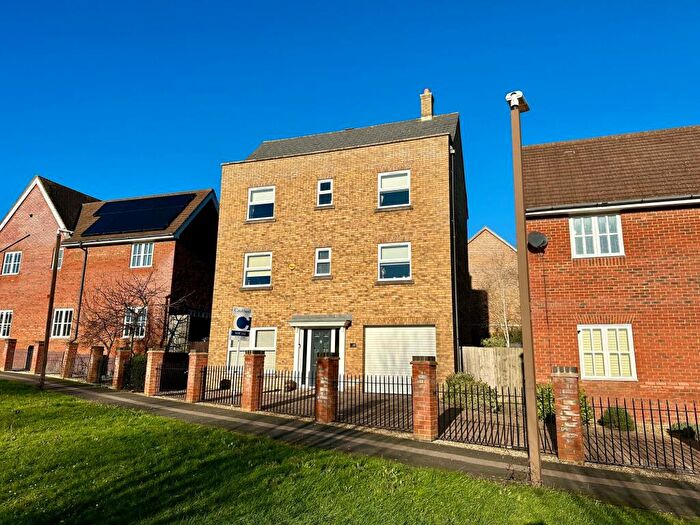 5 Bedroom Detached House For Sale In Frampton Grove, Westcroft, MK4