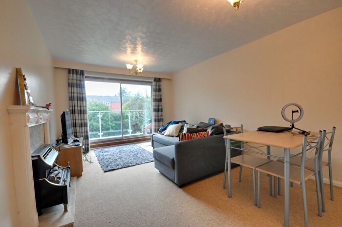 2 Bedroom Flat To Rent In Flat, Woodlands, Lindsay Rd, Poole, BH13