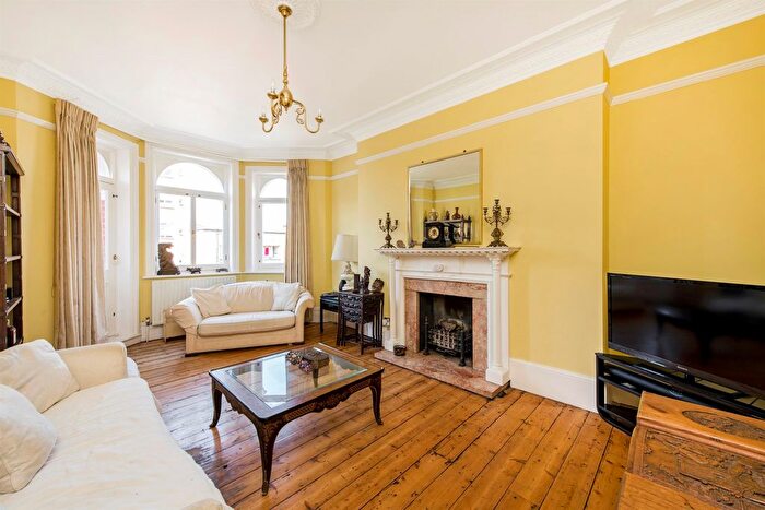 4 Bedroom Flat For Sale In St Marys Terrace, London, W2