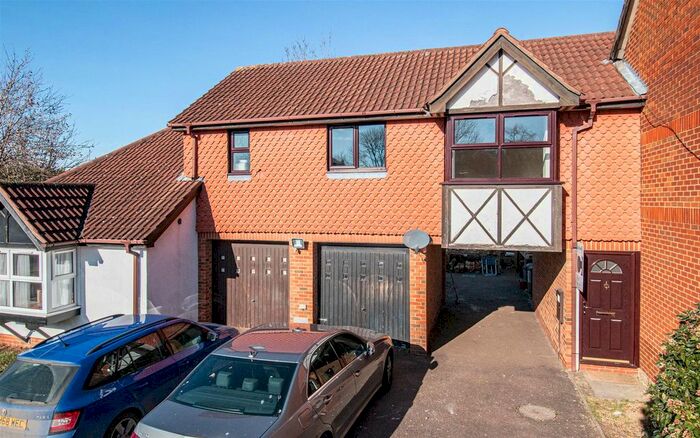 1 Bedroom Detached House To Rent In Tatling Grove, Walnut Tree, Milton Keynes, MK7
