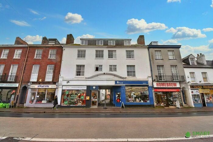 2 Bedroom Flat To Rent In Cowick Street, Exeter, EX4