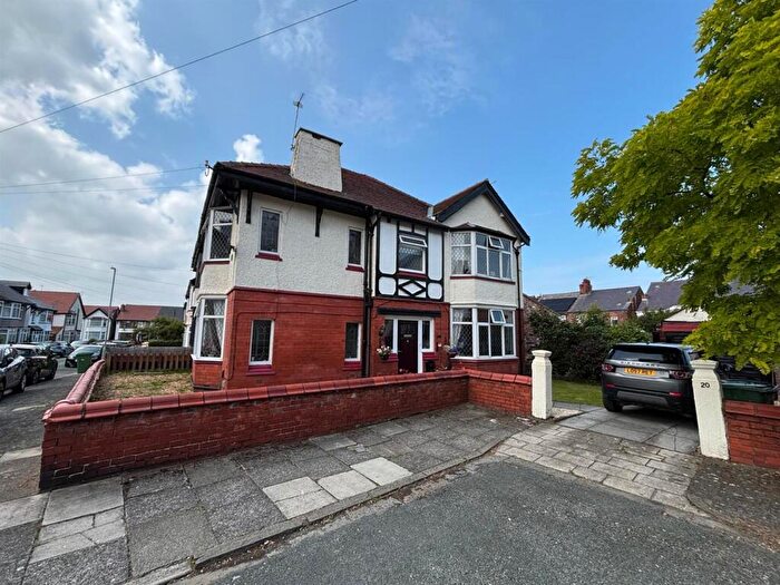 4 Bedroom Semi Detached House For Sale In Princesway, Wallasey, CH45