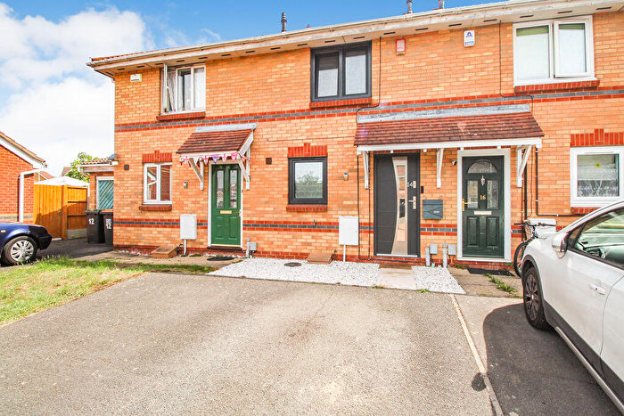 2 Bedroom Terraced House For Sale In Bluebell Close, Bedford, MK42