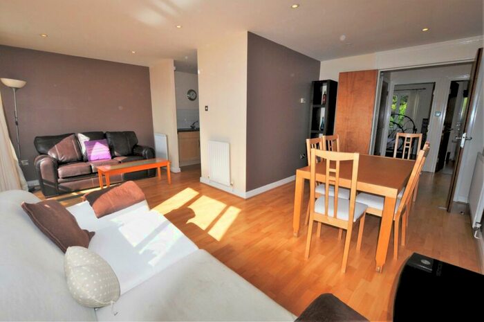 2 Bedroom Apartment To Rent In High Quay, City Road, Newcastle Upon Tyne, NE1