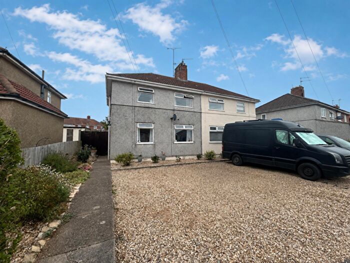 3 Bedroom Semi-Detached House For Sale In Grove Leaze, Shirehampton, Bristol, BS11