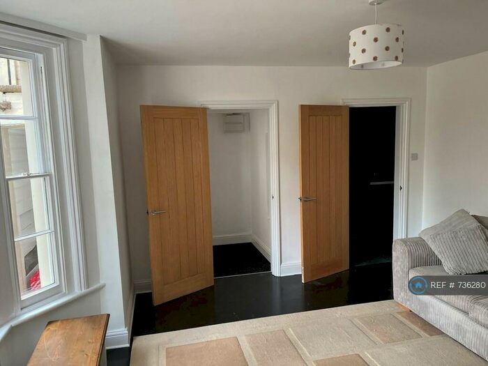 1 Bedroom Flat To Rent In Hewlett Road, Cheltenham, GL52