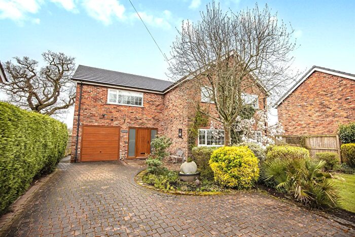 4 Bedroom Detached House For Sale In Holmes Chapel Road, Lach Dennis, Northwich, CW9