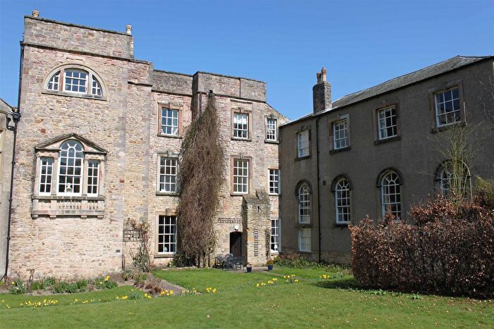 3 Bedroom Flat To Rent In Brough Park, Richmond, DL10