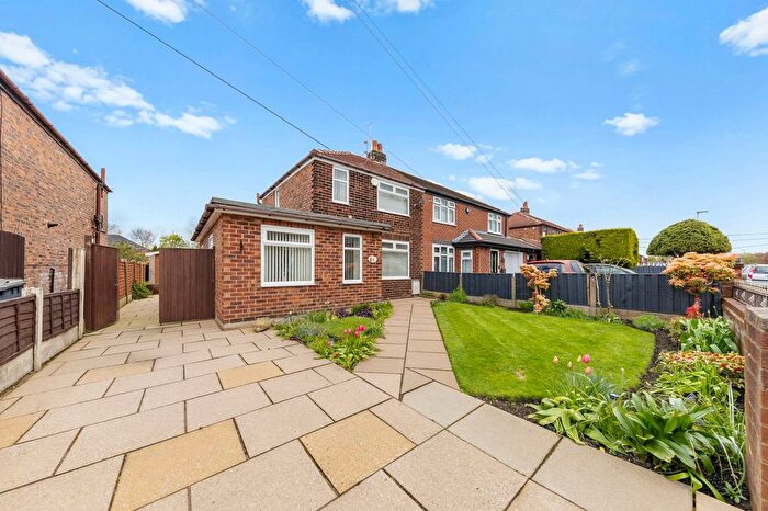 2 Bedroom Semi Detached House For Sale In Hayfield Road, Woolston, WA1