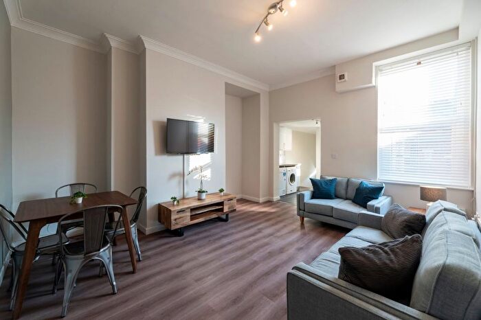 5 Bedroom Terraced House To Rent In Forsyth Road, Newcastle, NE2