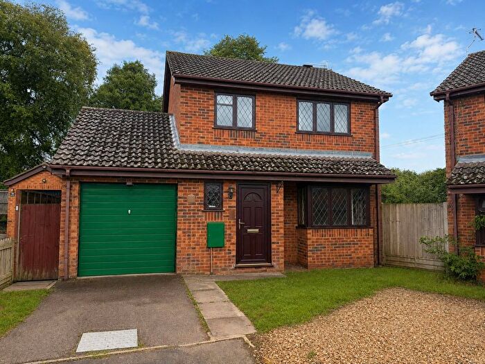3 Bedroom Detached House For Sale In Seymour Avenue, Brandon, IP27