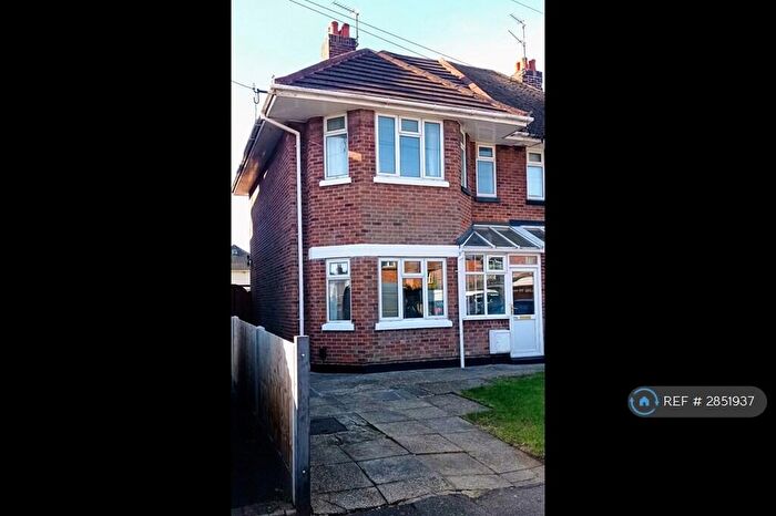 4 Bedroom Semi Detached House To Rent In Stewart Road, Bournemouth, BH8