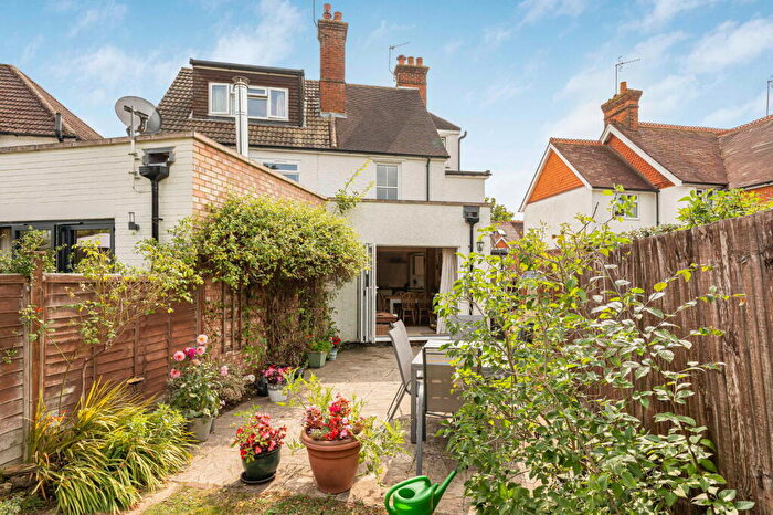 3 Bedroom Semi-Detached House For Sale In Mead Road, Cranleigh, GU6