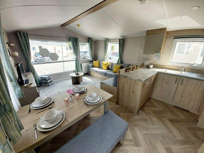 3 Bedroom Park Home For Sale In Dawlish Sands Holiday Park, EX7