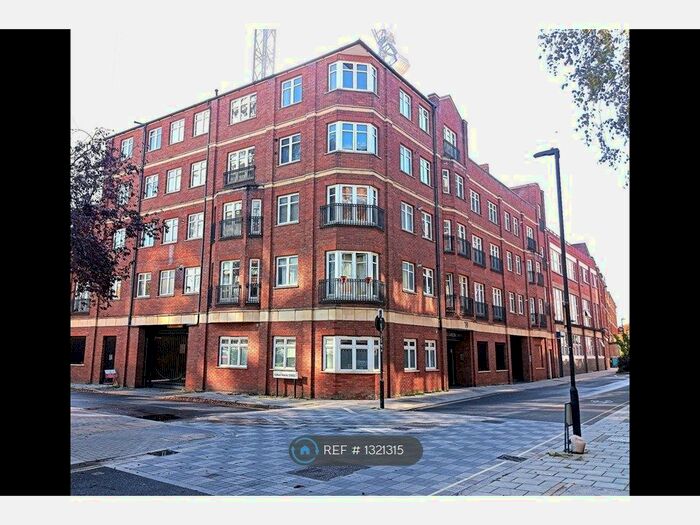 3 Bedroom Flat To Rent In Spring Gardens Court, London, SE11