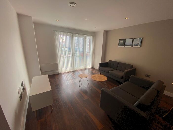 2 Bedroom Flat To Rent In Ordsall Lane, Salford, M5