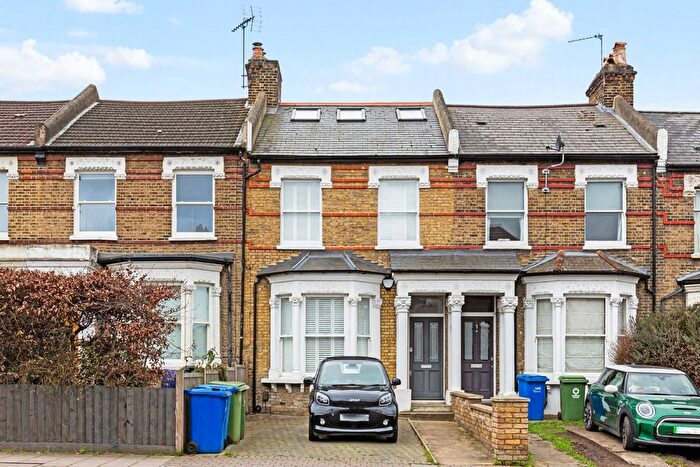 2 Bedroom Flat To Rent In Forest Hill Road, East Dulwich, SE22