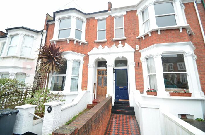 3 Bedroom Maisonette To Rent In Inderwick Road, Harringay, Crouch End, N8
