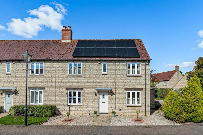 5 Bedroom Semi-Detached House For Sale In Birch Drive, Bradwell Village, Nr Burford, OX18