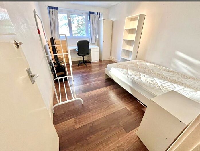 4 Bedroom Flat To Rent In Earl House, Lisson Grove, London, Greater London, NW1