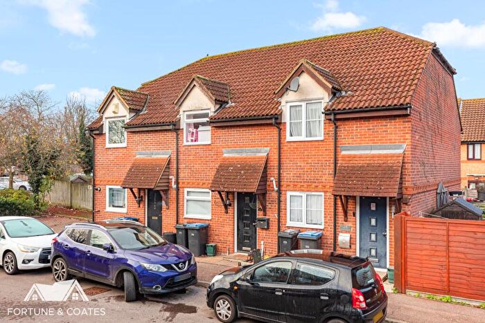 2 Bedroom End Of Terrace House For Sale In St. Andrews Meadow, Harlow, CM18