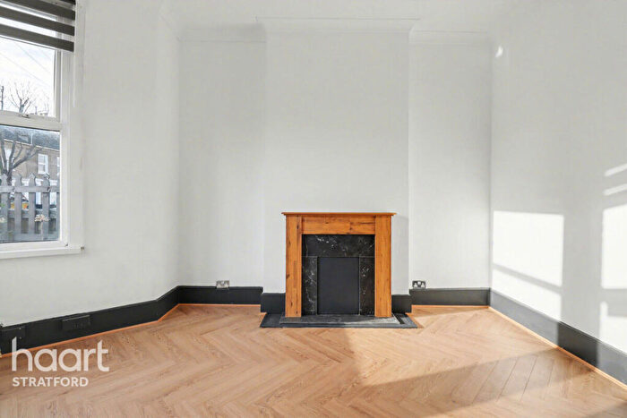 1 Bedroom Apartment For Sale In Chobham Road, Stratford, E15