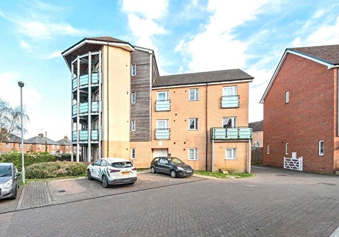 2 Bedroom Flat To Rent In Daimler Drive, LU6