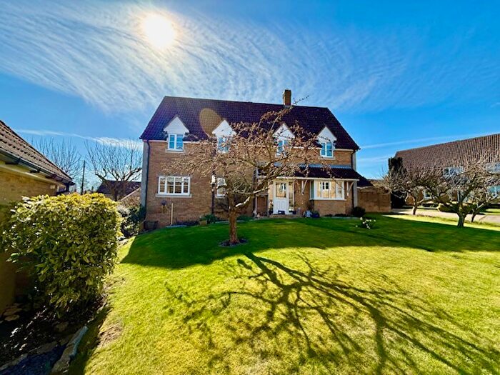 4 Bedroom Detached House For Sale In Bertie Close, Swinstead, Grantham, NG33